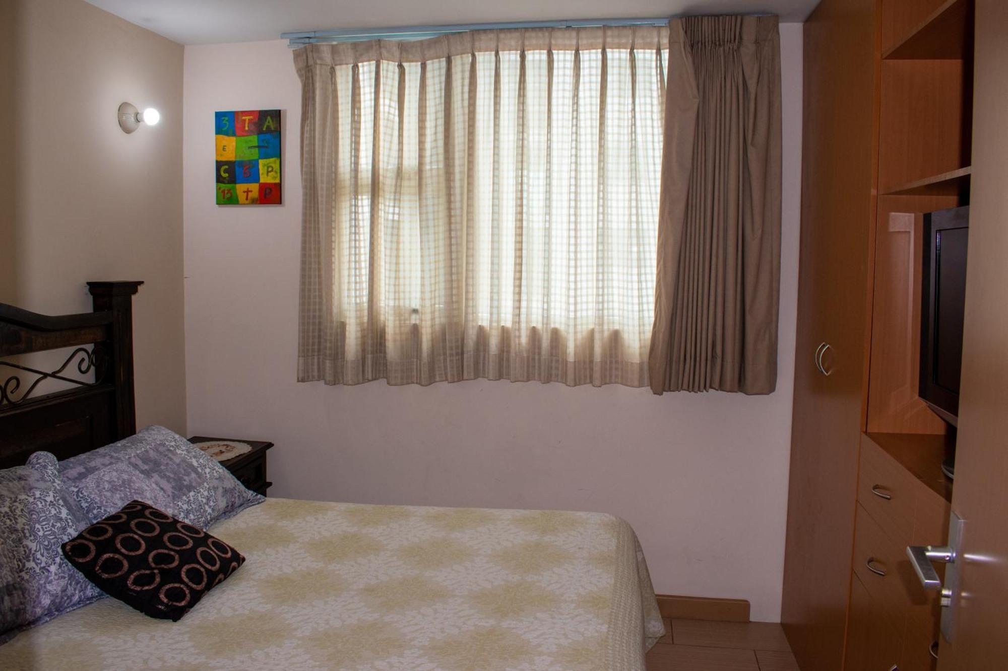 2 Rooms, 1 King Size Bed, 64" Smart Hdtv Guatemalaváros Kültér fotó